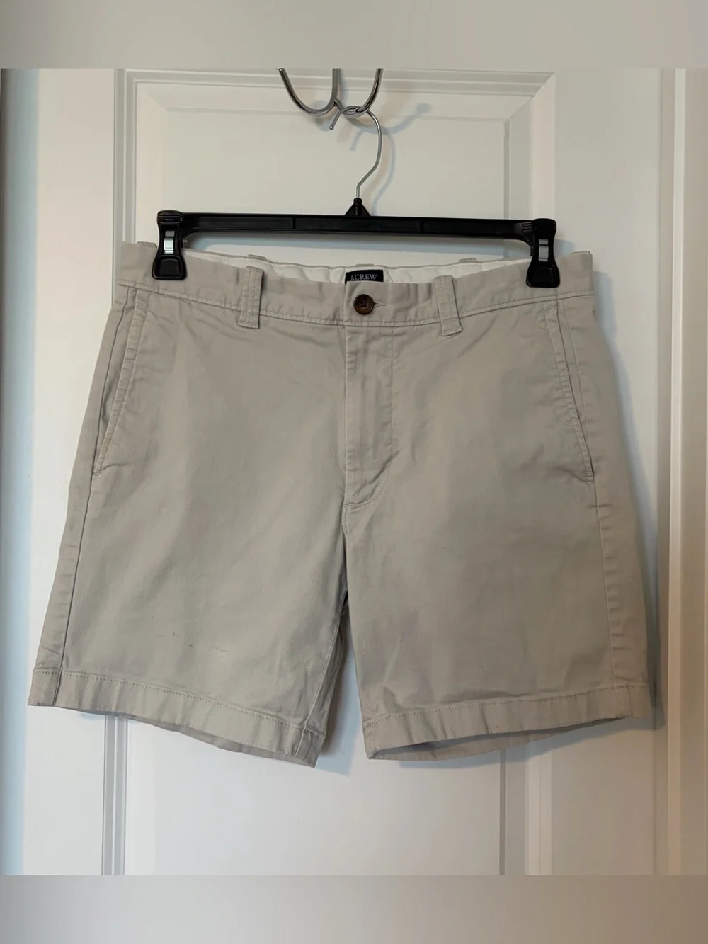 J. Crew Men’s Flat-Front Shorts — Light Khaki Size 31